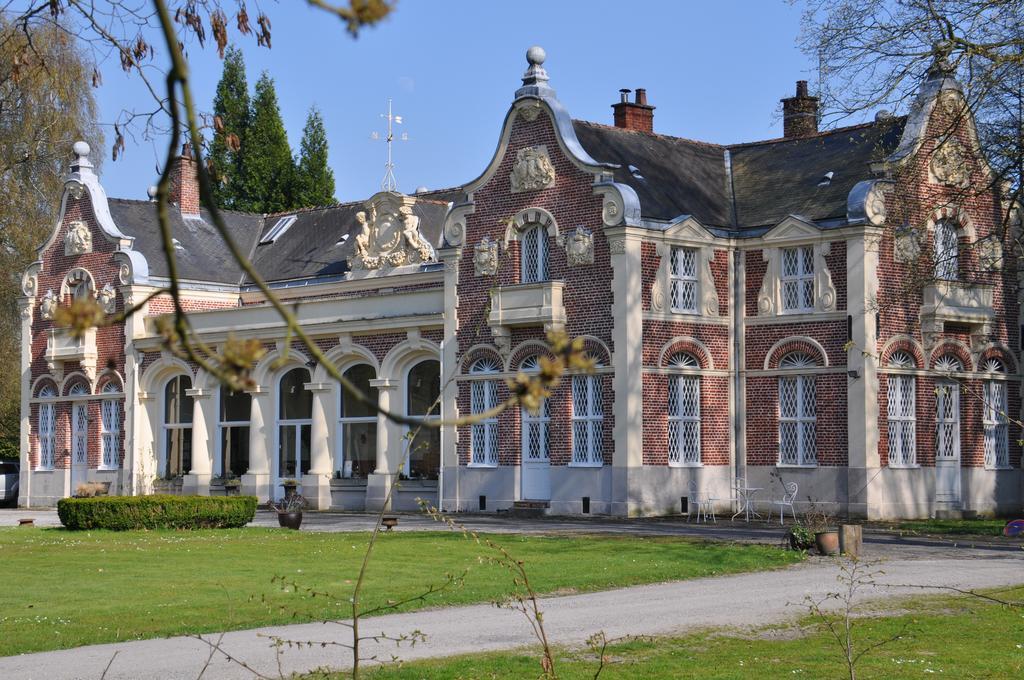 Le Chateau Des Ormes Bed & Breakfast Lambersart Exterior photo